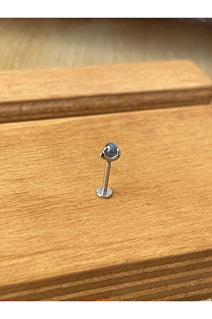 316 L Cerrahi Çelik Anti Alerjik Pençe Modeli Amatis Taşlı Kıkırdak Helix Tragus Piercingi