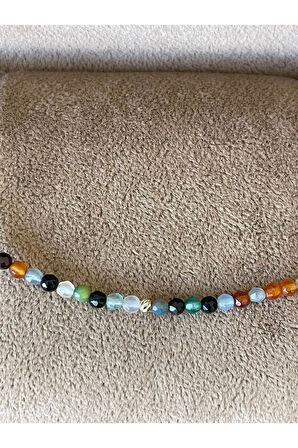 14 Ayar Altın Dorikalı Rengarenk Akik Taşlı Zarif Altın Şans Kolyesi