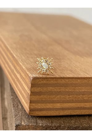 925 Ayar Gümüş Opal Taşlı Güneş Kıkırdak Helix Tragus Piercingi Gümüş Piercing