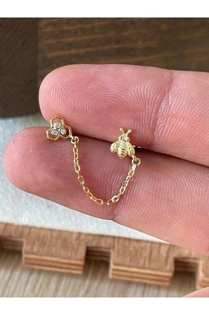 925 Ayar Gümüş Arılı Tasarım Zincirli Piercing Gümüş Küpe