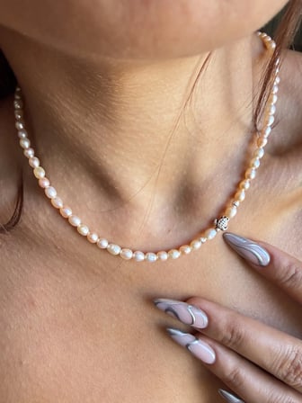 Gümüş Kilitli 3,5mm Gold İnci Doğal Taş Kolye , Gümüş Tosbikli Dorikalı İnci Kolye
