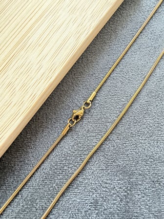 Altın Modeli Yılan Çelik Kolye Altın Çelik Zincir 1,75 mm