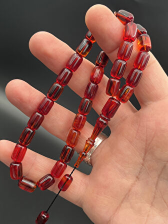 Kırmızı Tonlarda 33’lü Ateş Kehribar Kapsül Kesim Tesbih 7x10 mm Sistemli – AK240230.190425