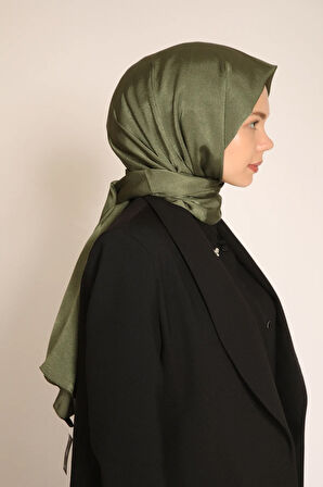 Akel Düz Aura Haki Renkli Şal – Parlak Dokulu, Günlük ve Özel Gün Uyumlu Modern Şal Modeli