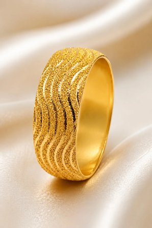 22 Ayar TSE Belgeli (18 GRAM) Lazerli Su Yolu Mega Altın Bilezik 20 mm Ajda Gold Düğün 6,2 cm