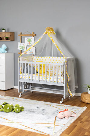 Ahşap Beşik Anne Yanı Beşik Gri 60x120 - Sarı Yıldız 3 Yastıklı Uyku Seti + Yataklı + Tekerlekli