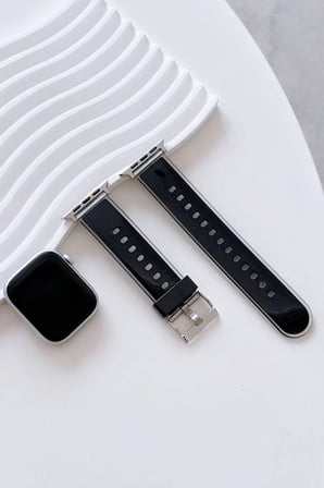 Movenchy Apple Watch 38mm Jelly Silikon Kordon - Siyah
