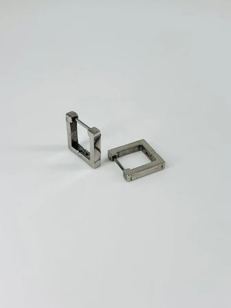 Rodyum   Çelik Erkek Küpe Çap (9 Mm) Kalınlık (3 Mm) - Ekp0022