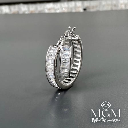 Zirkon Baget Taşlı Halka Küpe - Kp00129