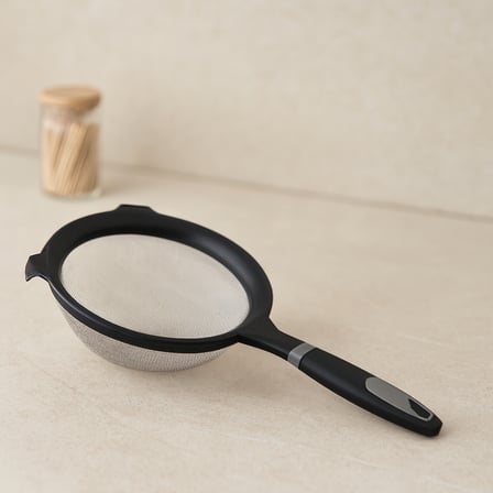 Tel Süzgeç 19 cm Plastik Saplı 1000 ml