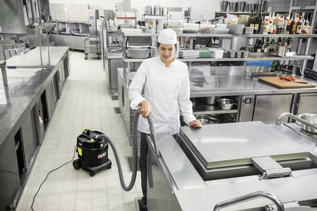 Karcher Nt 22/1 Ap L Promo Islak Kuru Elektrikli Süpürge