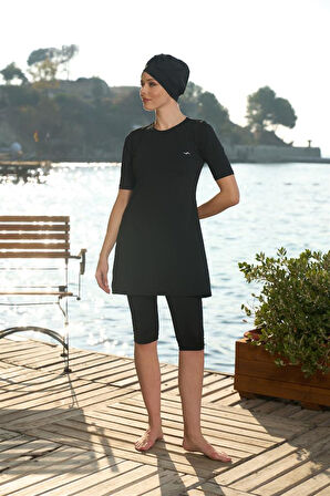 Estiva Düz Boneli Likralı Taytlı Yarım Kol Taytlı Mayo 