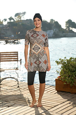 Estiva Dijital Baskı Boneli Yarım Kol Taytlı Mayo 