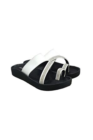 Pierre Cardin Anatomik Taban Taşlı Parmak Geçen Kadın Terlik