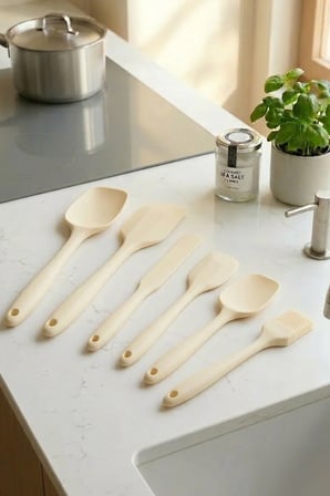 Arel Silikon Mutfak Seti 10 Parça Isıya Dayanıklı Spatula Kaşık Fırça Seti+Çırpıcı+Yemek Servis ve Hazırlık Seti-KREM