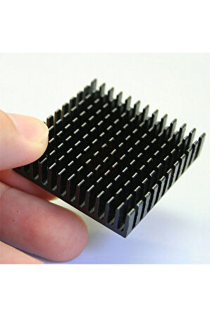 Aluminyum Soğutucu 4x4cm Altın Renk 40x40mm 143 Kanat Pasif Radyatör Peltier