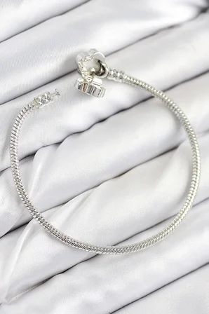 Pirinç Charm Zirkon Taşlı Yonca Model Gümüş Renk Kadın Bileklik 5886