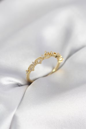 Zirkon Taşlı Pirinç Gold Renk Kadın Yüzük 5886