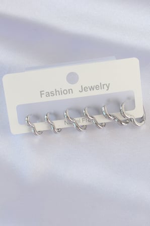 Pirinç Gümüş Renk Kalp Model Küpe Seti 5886