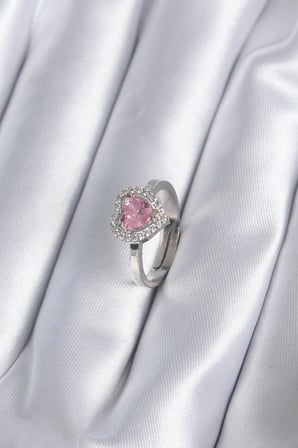 Pirinç Gümüş Renk Pembe Zirkon Taşlı Charm Model Kadın Yüzük 5886