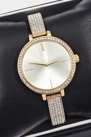 Kadın Kol Saati & Mavi Taşlı Mikail Melek Kolye & 2'li Su Yolu Bileklik & Taş Küpe Hediye Seti