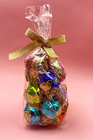 Flamingo Çerçeve Kupa & Pembe Peştemal & Gold Metal Kutulu Mum & Lavi Çikolata Hediye Seti