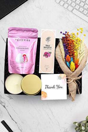 Gold Kutulu Mum & Rebul Bouquet Kolonya & Patiswiss Çikolatalı Çilek Draje & Çiçek Buketi Hediye Set