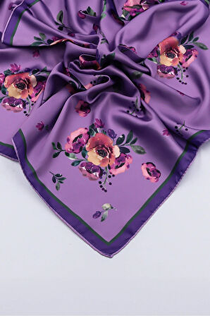 Kulplu Beyaz Termos-Beyaz Mermer Defter-Mor Tükenmez Kalem-Mor Fular-Godiva Çikolata Hediye Seti