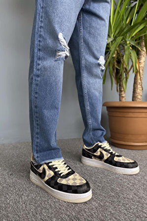 Paçaları Yırtık Detaylı Mavi Kot Pantolon