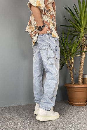 Taşlanmış Tasarım Mavi Regular Kalıp Kot Pantolon