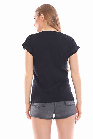 Parmaklı Kadın Yüzü Detaylı Siyah Tişört