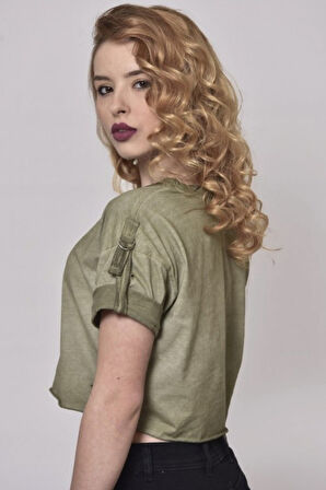 Delikli Tasarım Crop Yeşil Tişört