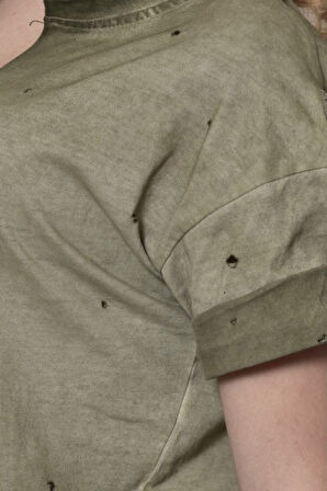 Delikli Tasarım Crop Yeşil Tişört