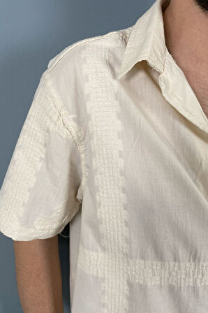 Örgü İşlemeli Bej Renk Tasarım Gömlek