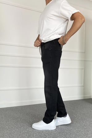 Siyah Likralı Yazlık İnce Taşlanmış Jean - Kot Pantolon Fit Kesim