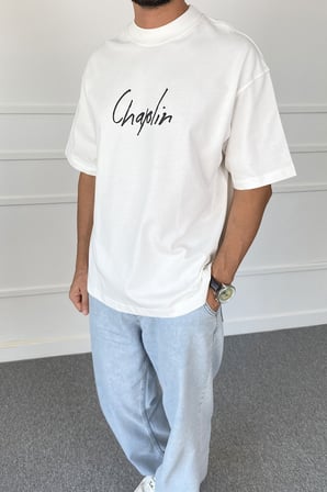 Charlie Chaplin Baskılı Bisiklet Yaka Oversize Siyah Tişört