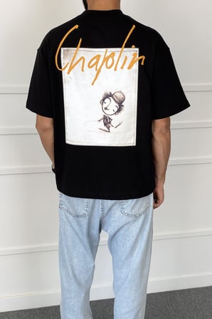 Charlie Chaplin Baskılı Bisiklet Yaka Oversize Siyah Tişört