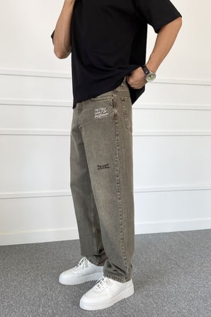 Eskitme Nakışlı Yıkamalı Regular Kalıp Denim Jean Kot Pantolon