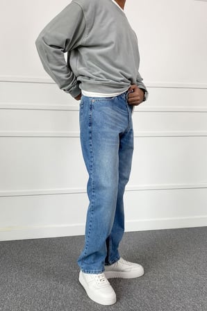 Taşlanmış Mavi Jean Regular Kalıp
