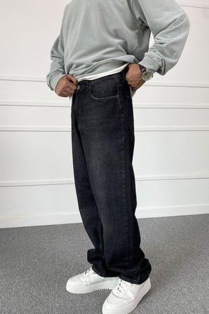 Taşlanmış Siyah Baggy Jean