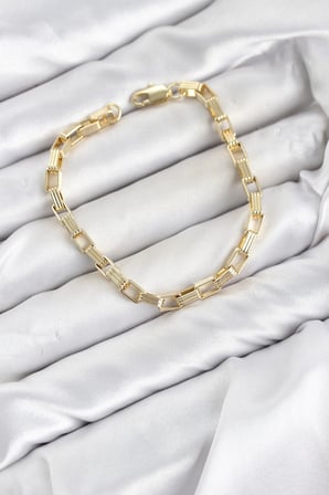 CM Kare Halka Model Gold Renk Pirinç Kadın Bileklik