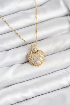 316L Çelik Zincir Gold Renk Zirkon Taşlı Kalpli Kadın Kolye
