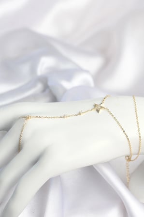 Gold Renk Yıldız Model Pirinç Kadın Şahmeran