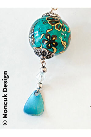 Yeşil Sıcak Hava Balonu Şeklinde Üzeri Çiçek Desenli Uç Kısmı Zincir Süslemeli Anahtarlık