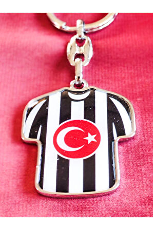 Siyah Beyaz Takım Formalı Metal Anahtarlık