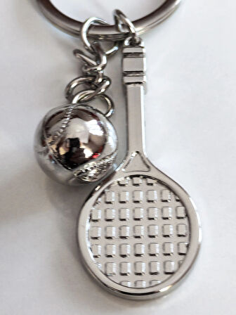 Gümüş Rengi Tenis Raketi ve Tenis Topu Şeklinde Metal Anahtarlık