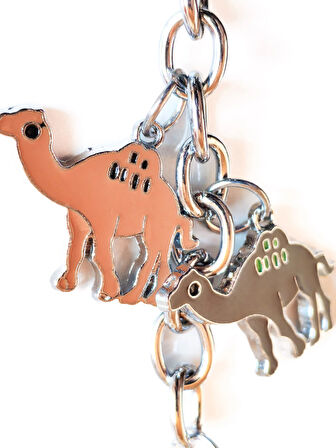 3 Farklı Deveden Oluşan Metal Anahtarlık