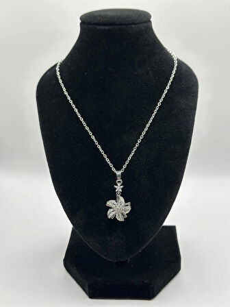 Çelik Çiçek Figürlü Döner Başlıklı Kolye