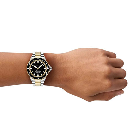 Emporio Armani AR60089 Erkek Kol Saati