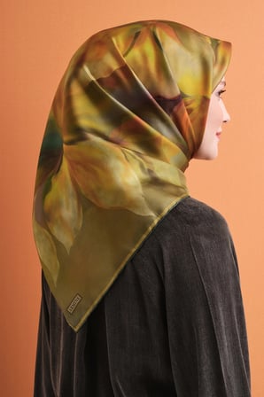 Armine Çiçek Desenli Sura İpek Eşarp 9603DS